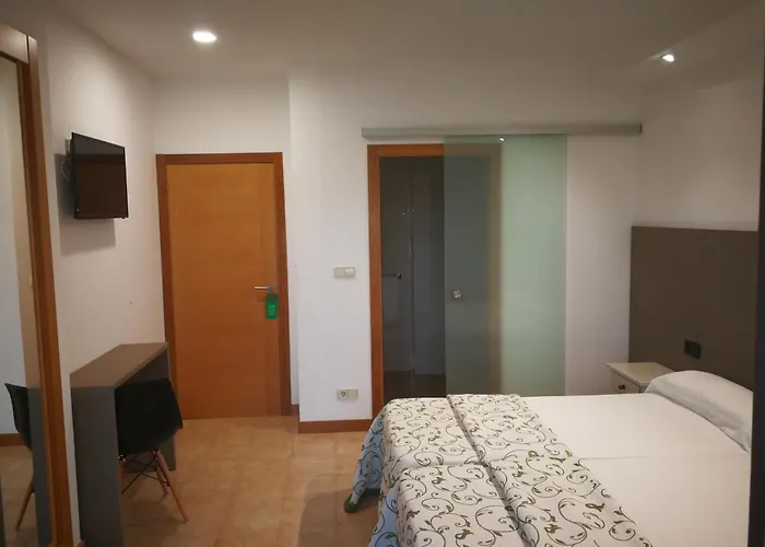 利雅月酒店 3* 比利亚隆加